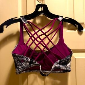 Lululemon size xs sports bra